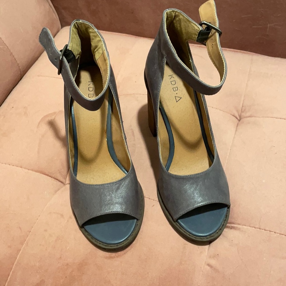 Grey open toe heel